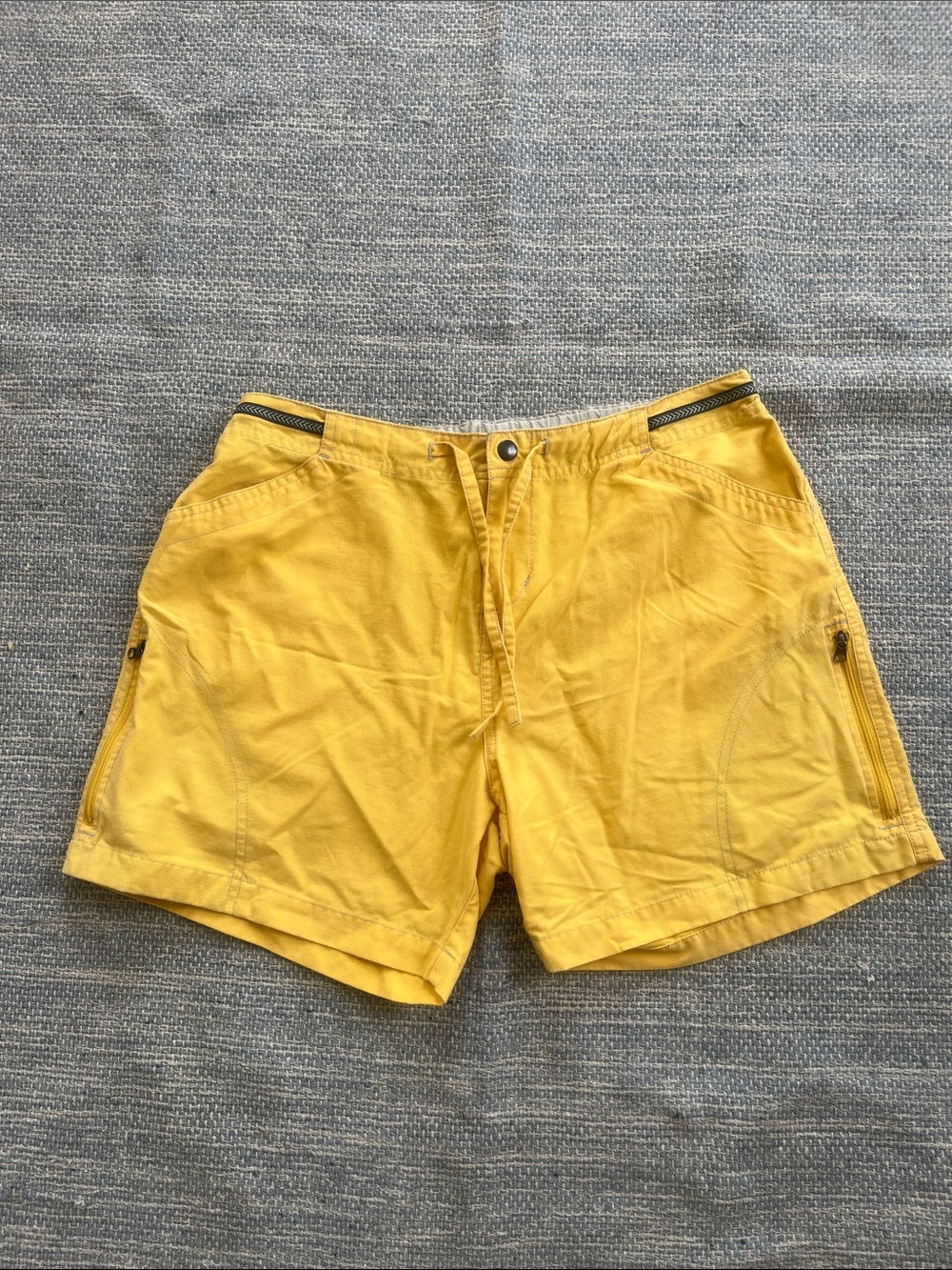 Kuhl Yellow Hybrid Drawstring Cargo Shorts Medium